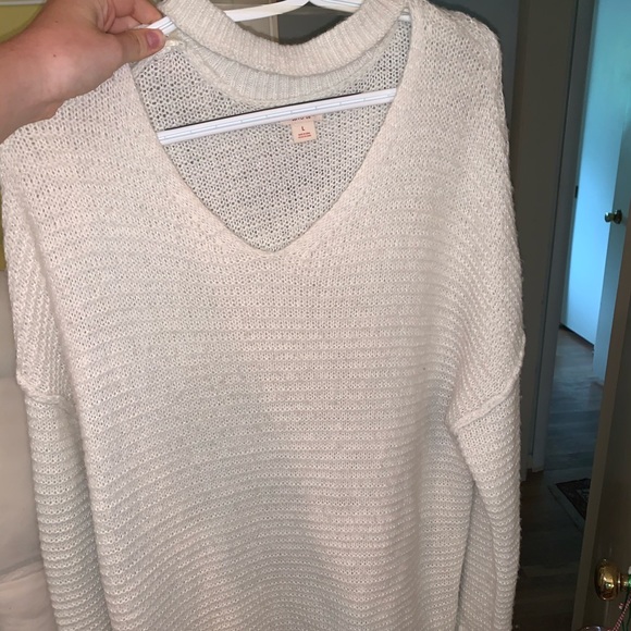 Sweater - Picture 2 of 4